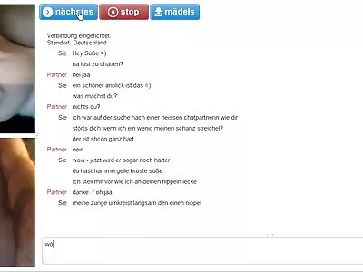Tipul își pune prietena în filmulețe sexi frunte