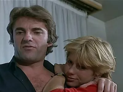 Curva nudă filme sexi onlain înregistrată în secret pe plajă