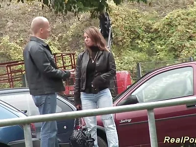 Fetele de colegiu fac o petrecere buci futute lesbo