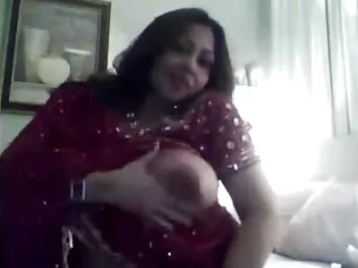 Tânăra pizdexxx gratis se filmează mult
