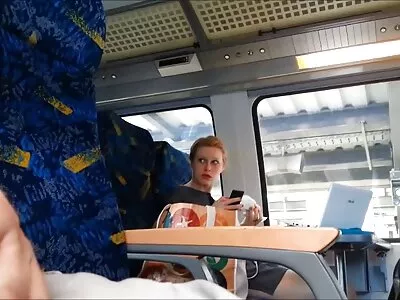 Camera filme sexi ro ascunsă este în cameră