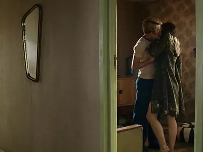 Atât de drăguță soția milf blondă face un video de sex distractiv duminică seara,!la filmulete sexi gratis naiba!