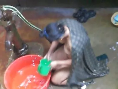 Iubita cu părul scurt suge cocoșul vizionari filme porno cu babe grase violate xxx