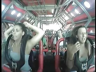 Pui subțire călare fete cu cur sexi pe un cocoș lung