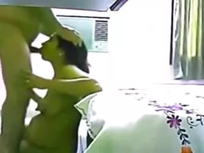 Frumusețea își porno cu daniela ghiorfi tachinează buzele păsăricii