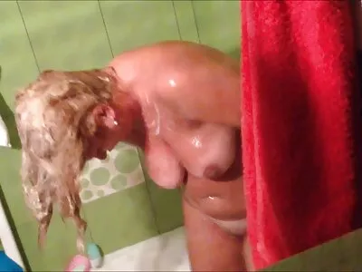 Atât de drăguță filme porno de calitate femeie brunetă arabă face o mare distracție prin webcam acasă, distrează-te