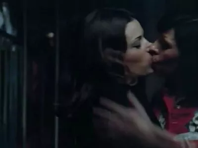 Atât de drăguță soție fantezii sexuale xxx brunetă face o muie al naibii duminică dimineața,!dracu’!