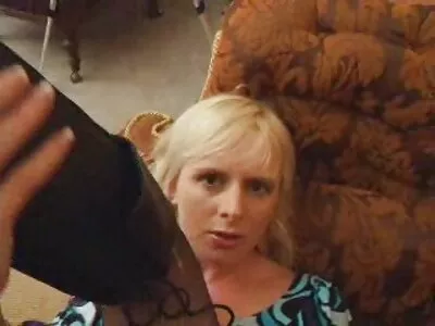 Așa că prietena drăguță bună face o muie fierbinte pe webcam tipului său, dracului futai cu pula groasa sfânt!