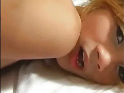 O femeie filme online gratis sexi subțire și sexy se arată